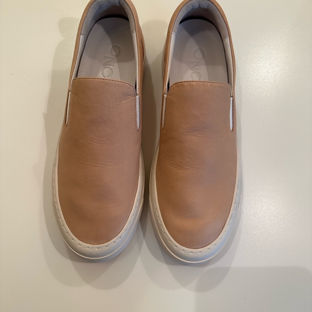 New ONCEPT Laguna Slip on Sneakers. Size 7.5.